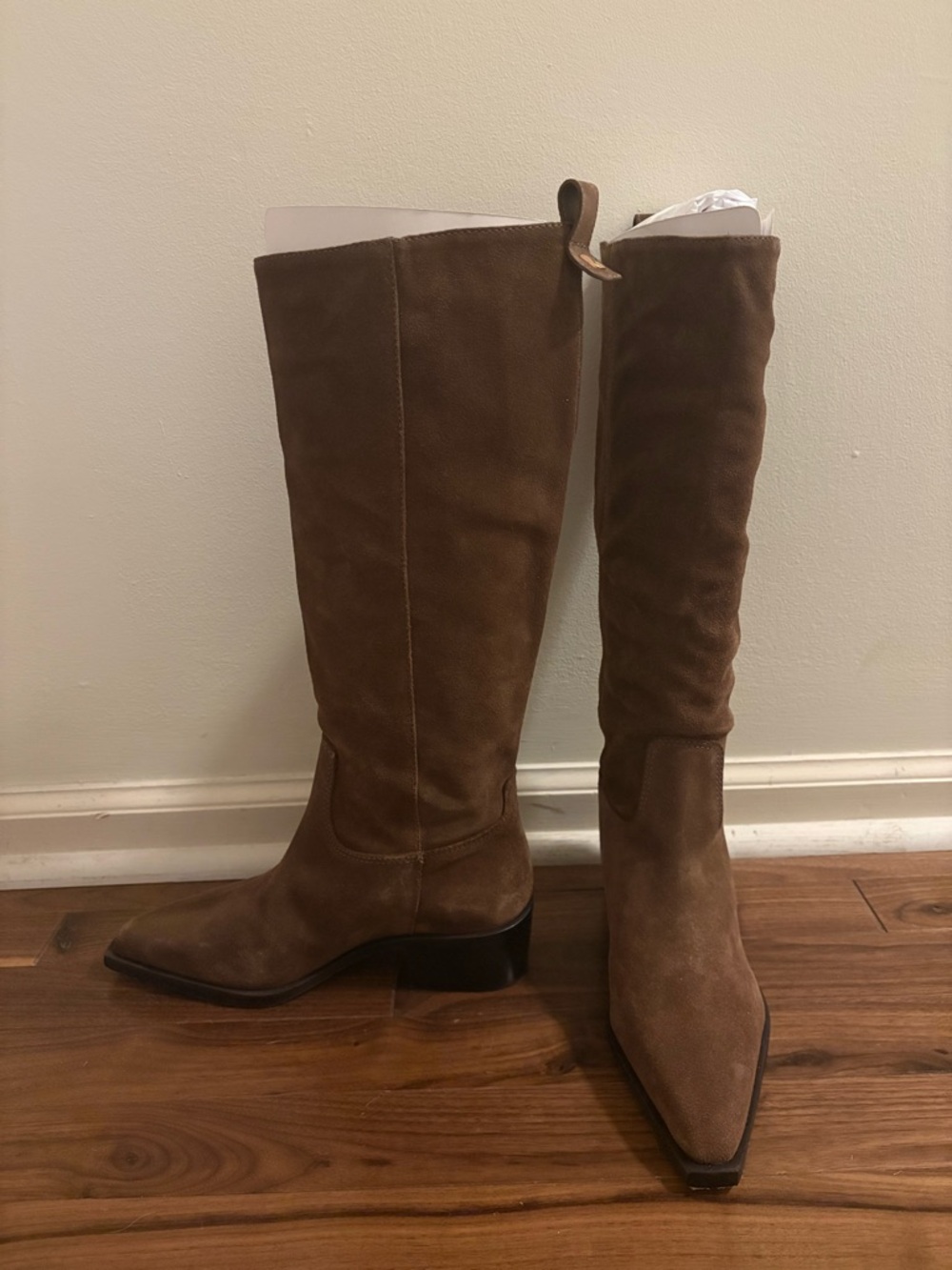 Never Worn Larroude Brown Suede Heeled Boots Size 6 - Picture 3 of 3